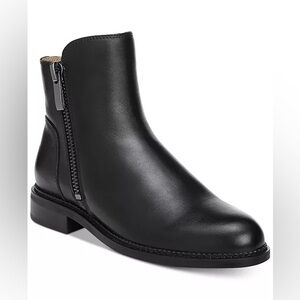 NWOT FRANCO SARTO Leather Booties